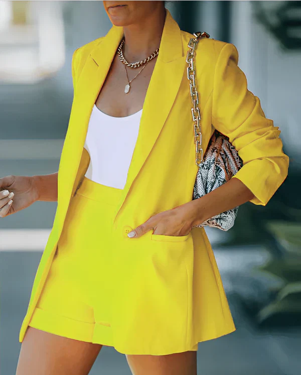 Ensemble blazer et short