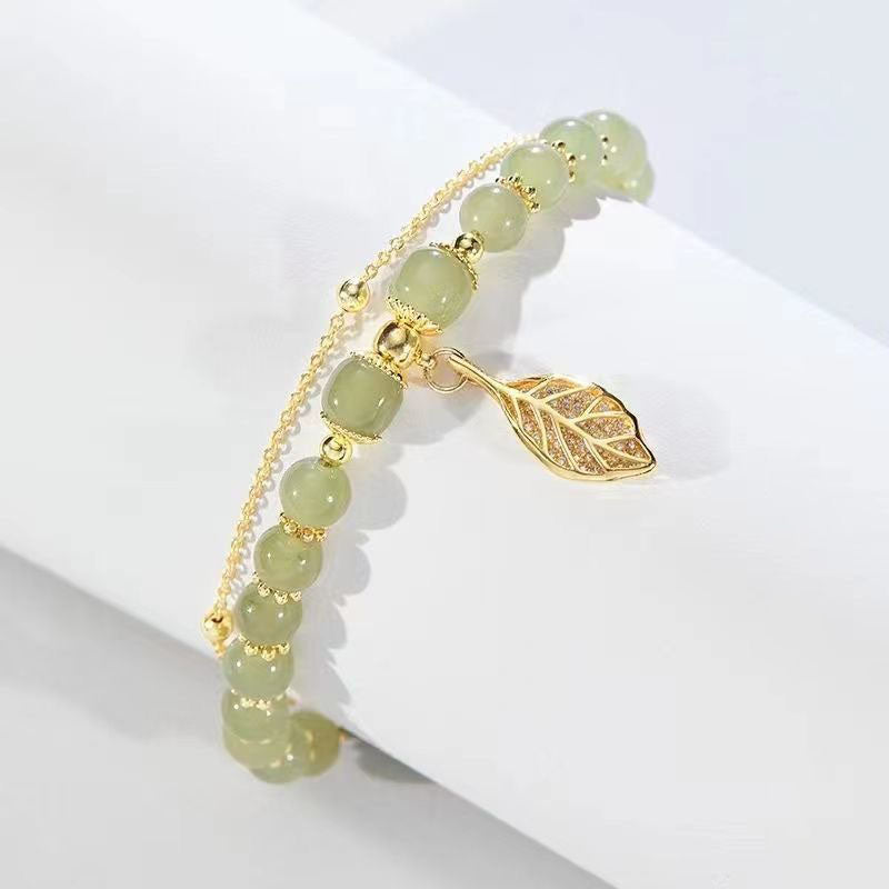 Ziva - Bracelet Feuille de Jade avec Charme Unique