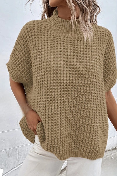 Lynn – Pull élégant beige avec manches ailes et col stylé