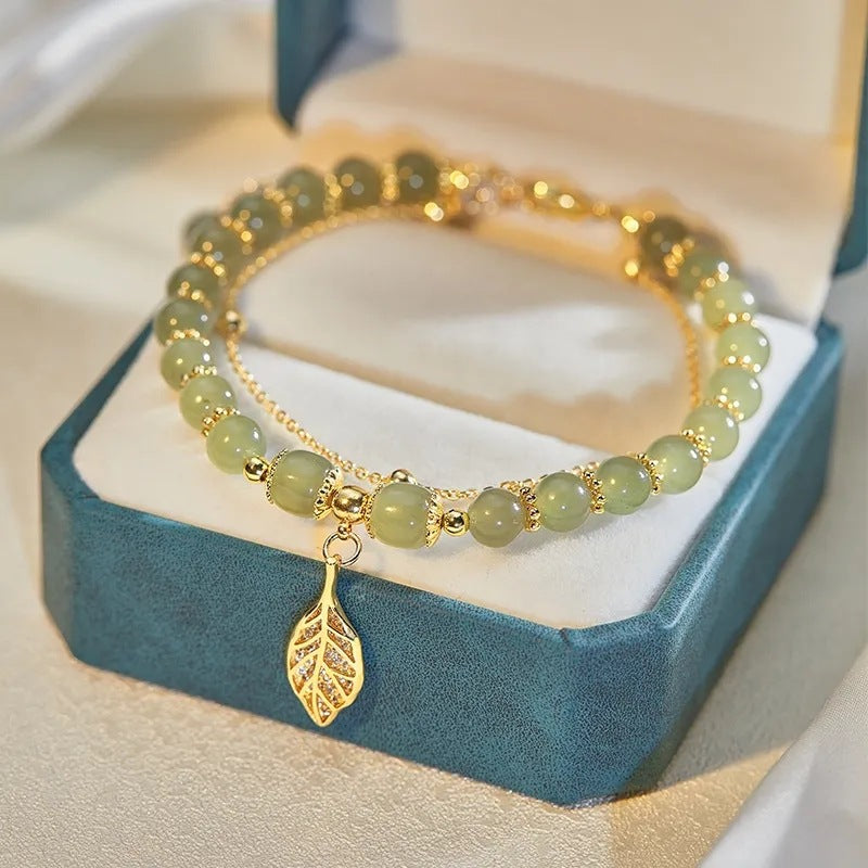 Ziva - Bracelet Feuille de Jade avec Charme Unique