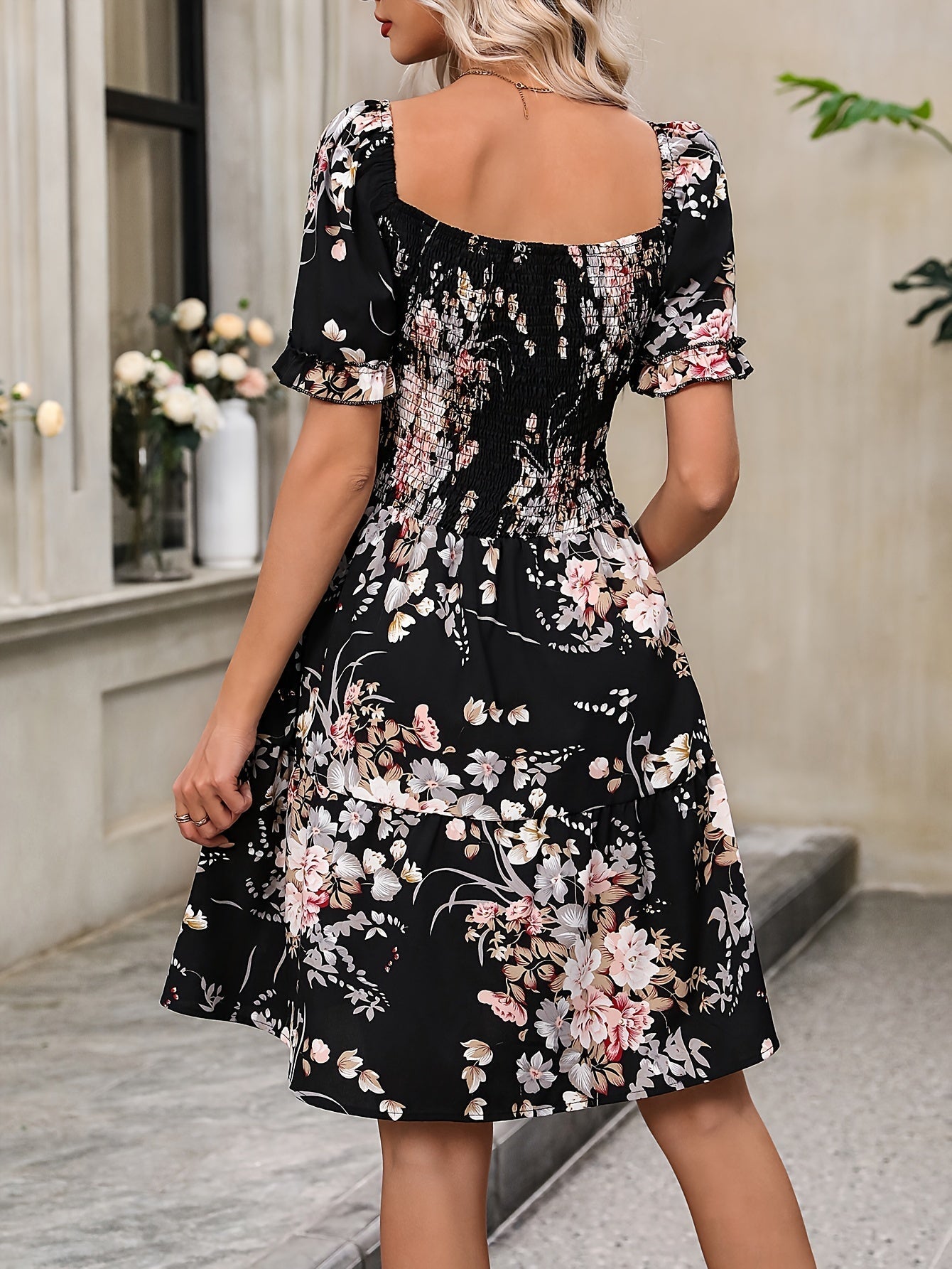 MiSun - Robe florale noire