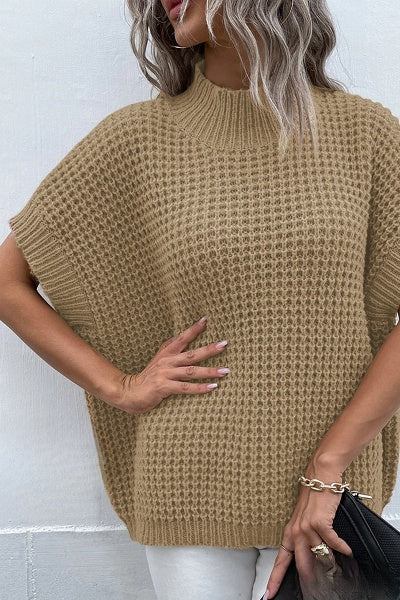 Lynn – Pull élégant beige avec manches ailes et col stylé