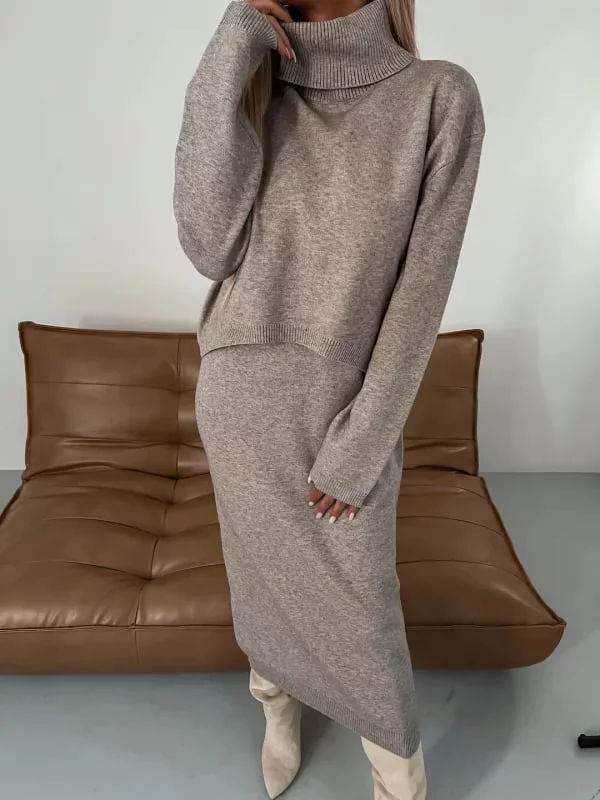 Charlotte - Ensemble élégant avec robe et pull à col