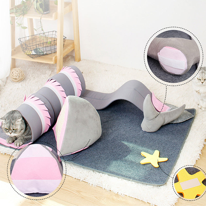 Tapis d'exploration en forme de poisson pour chats - Aventure et stimulation