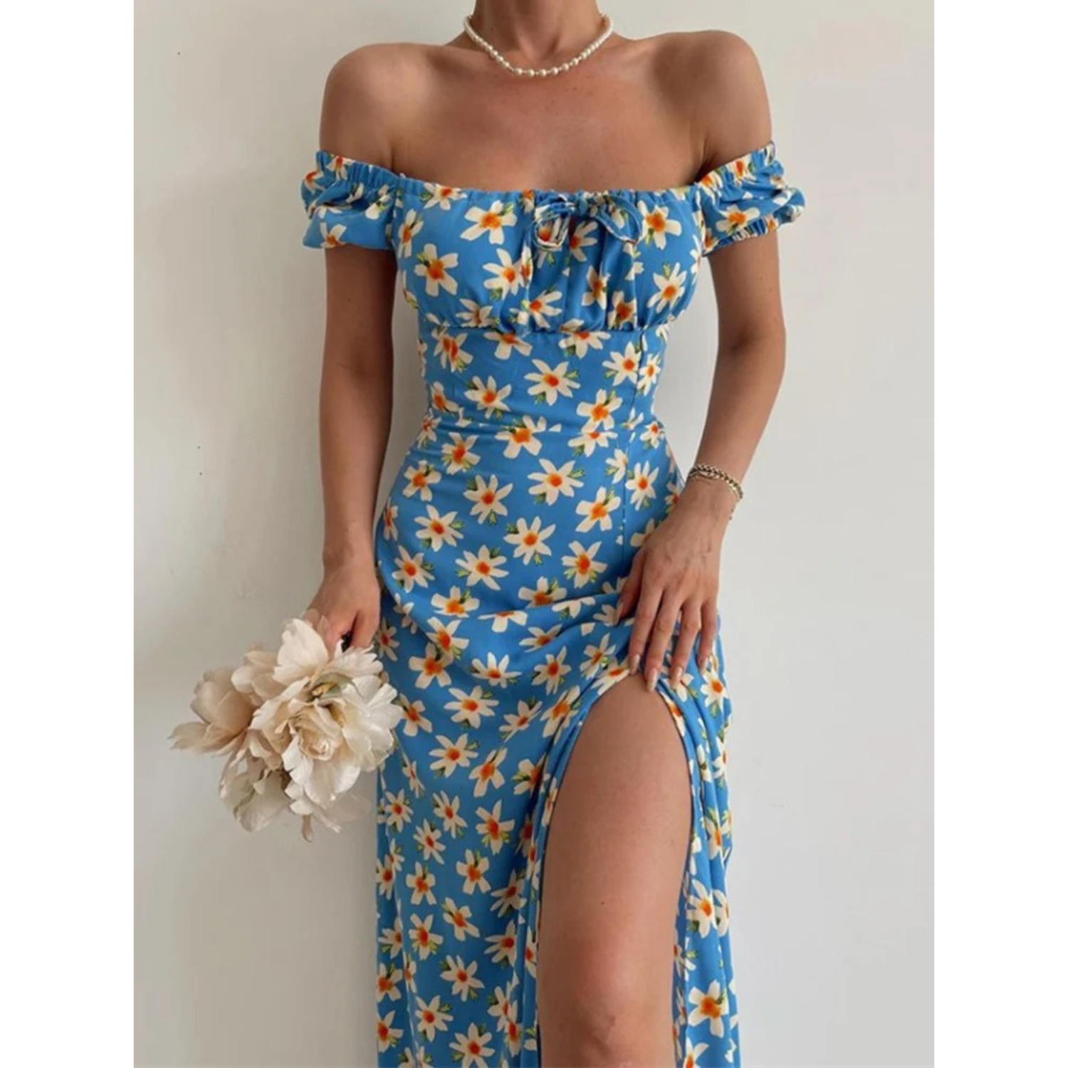 ByLucy - Robe à fleurs à manches courtes et encolure carrée pour femmes