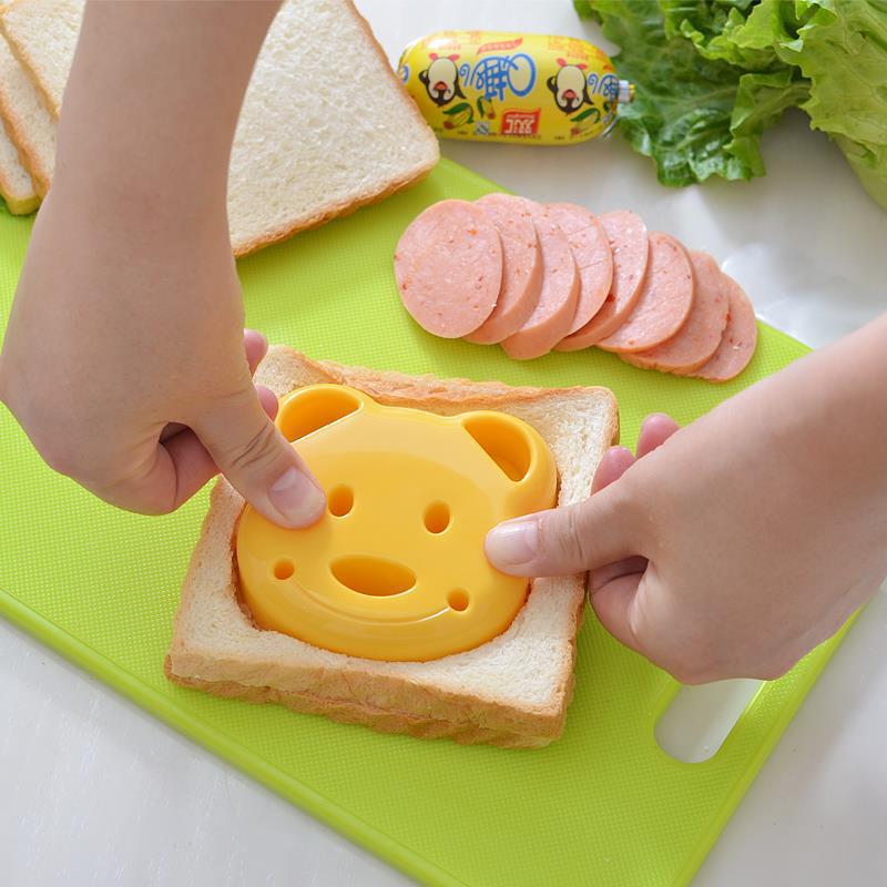 Emporte-pièces à Sandwichs - Une Façon Géniale de Surprendre Votre Enfant