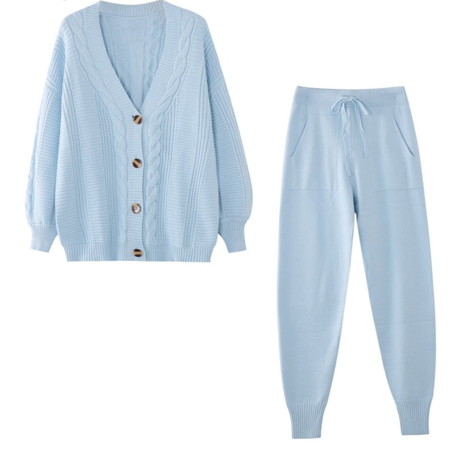 Winnie Winter Set | Charmant ensemble 2 pièces avec cardigan tricoté et pantalon confortable