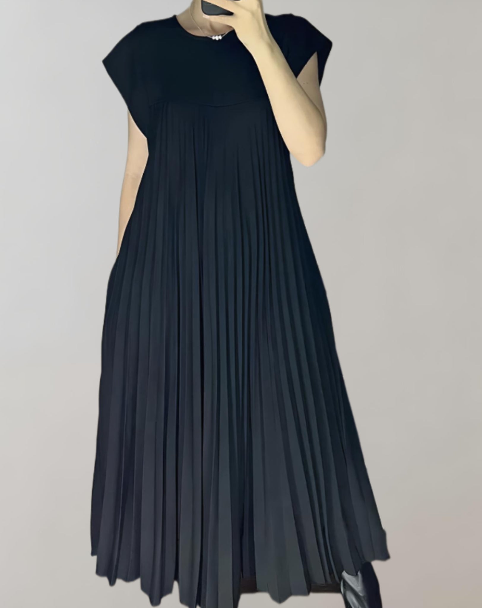 Laura - Robe maxi plissée sophistiquée