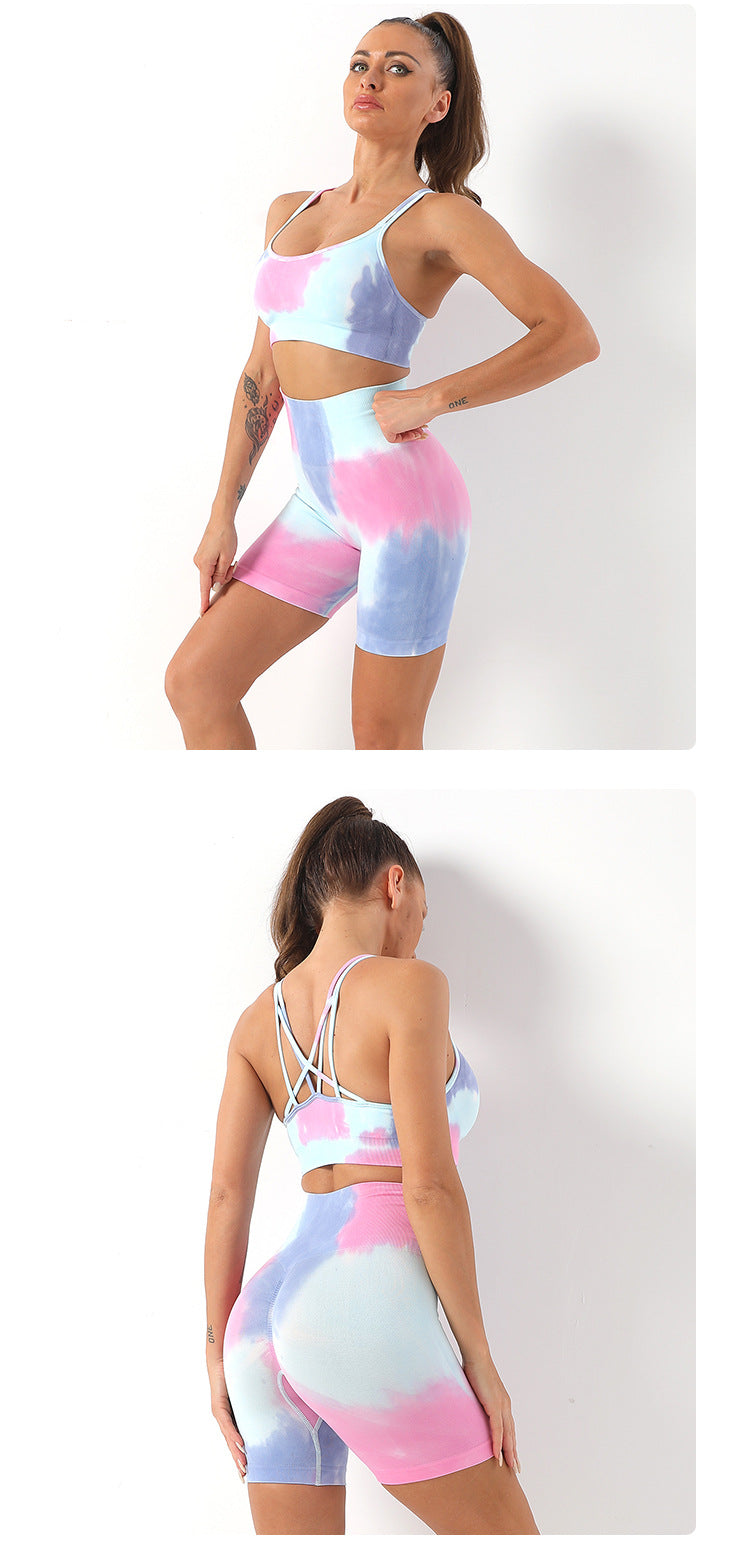 Dana Sport Set (Short) - Un ensemble d'entraînement unique en forme de cravate !