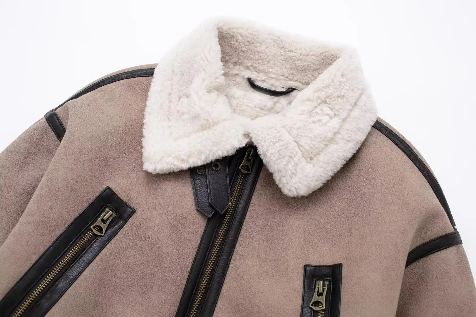 Isla - Veste d'Hiver Courte Contemporaine pour Femmes