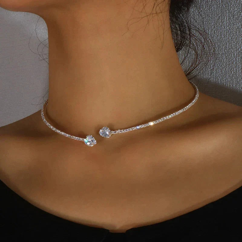 Yasmine - Collier de cou avec des pierres rayonnantes