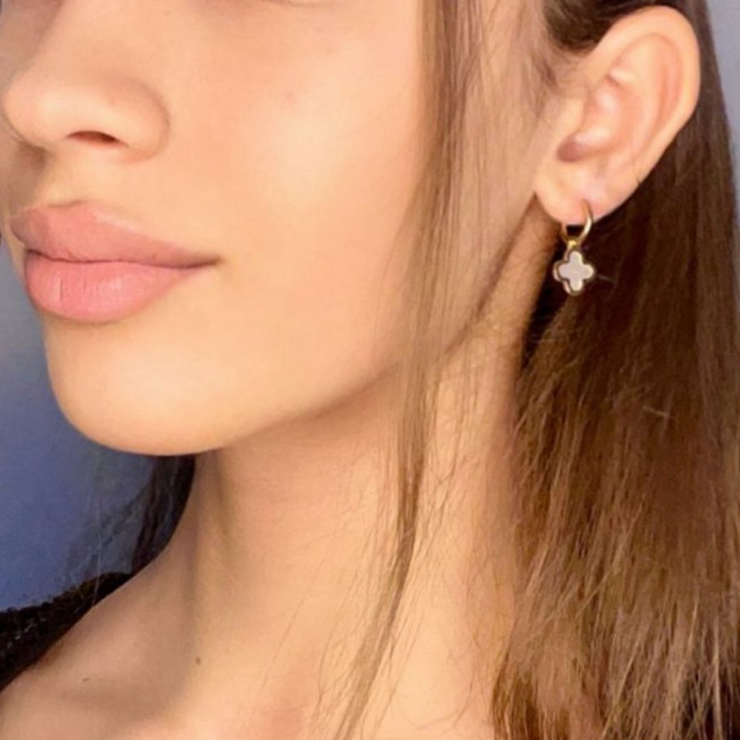 Tessa - Boucles d'oreilles trèfle de luxe au symbolisme tendance