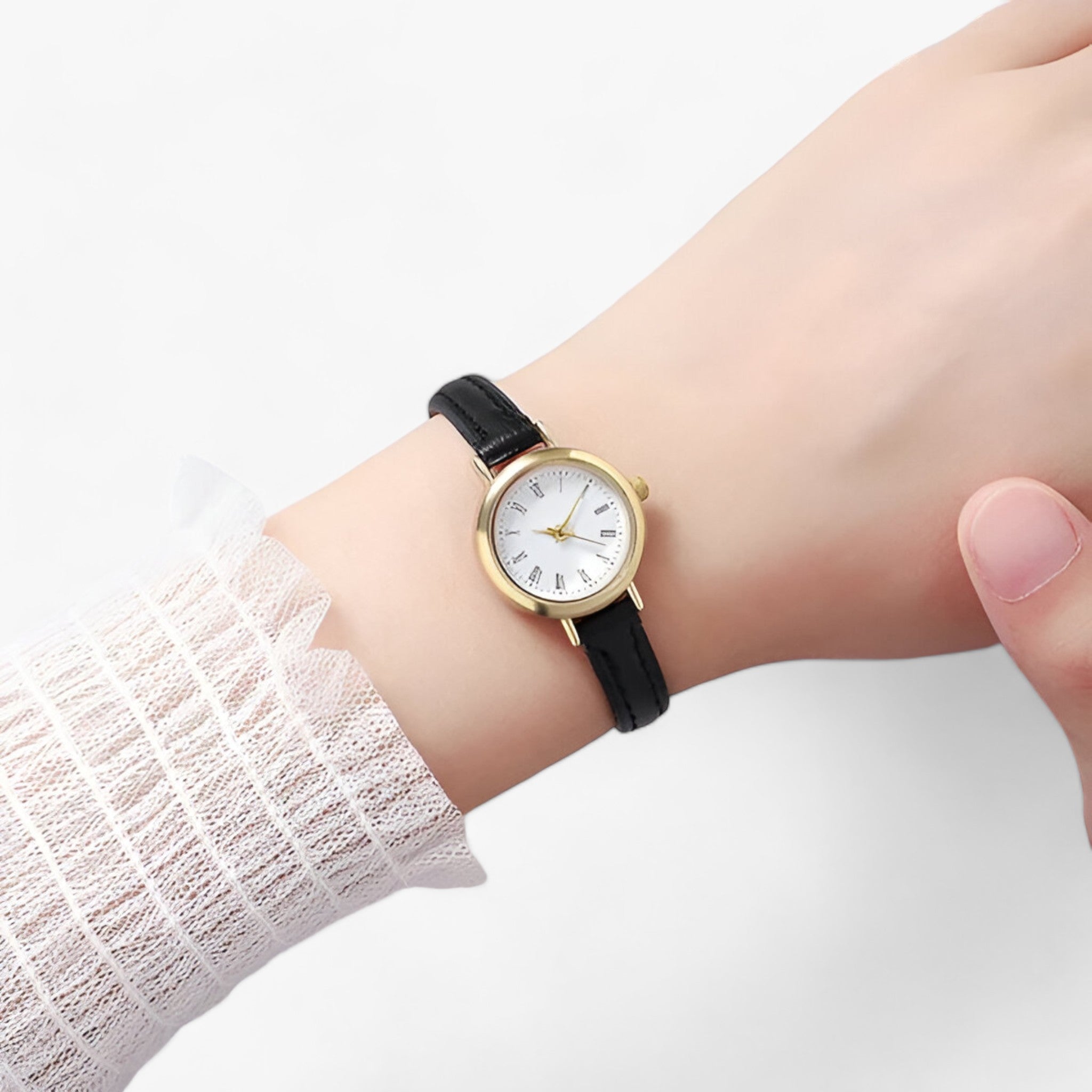 Nora - Elegant Miniature Watch - Stylish Minimalism for Every Day