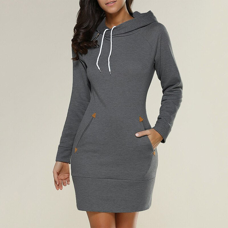 Eva - Robe sweat à capuche moderne